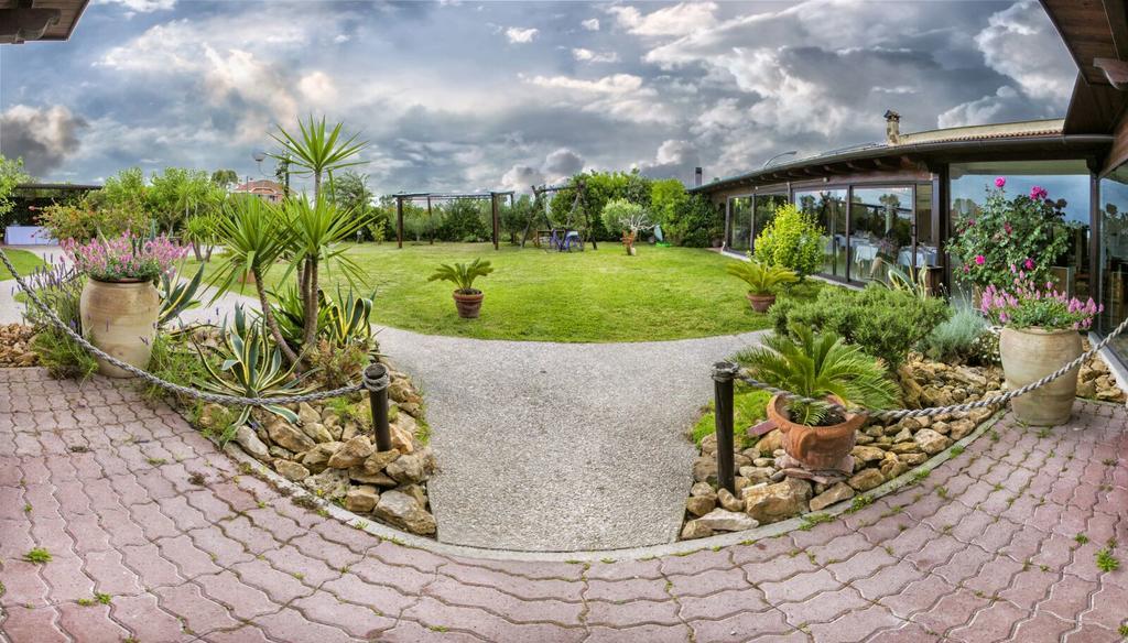 לדיספולי Agriturismo Torre Flavia מראה חיצוני תמונה