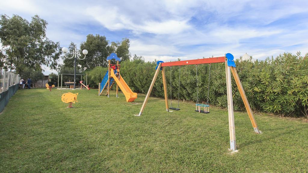 לדיספולי Agriturismo Torre Flavia מראה חיצוני תמונה